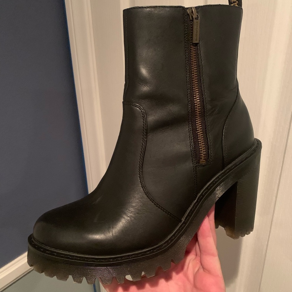 Dr. Martens Magdalena II